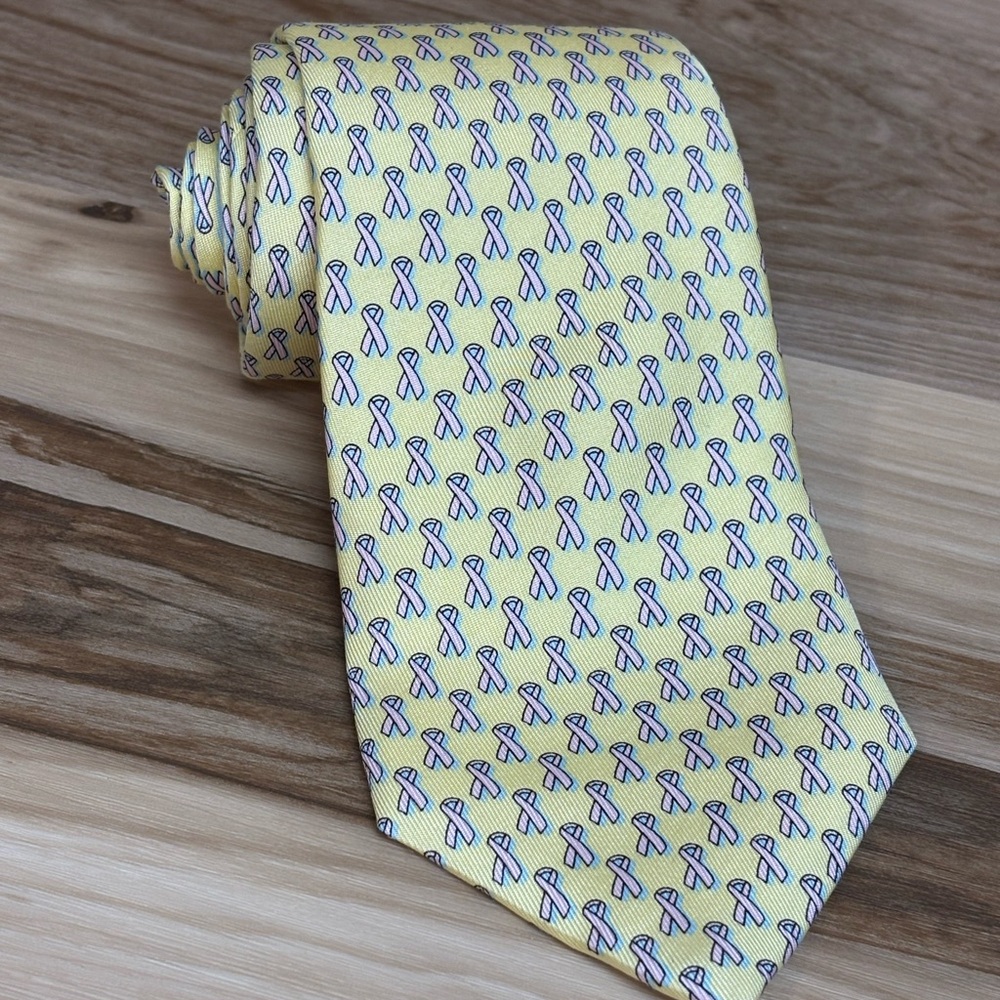 Vineyard Vines Cancer Awareness Tie. 61” by 3.5”